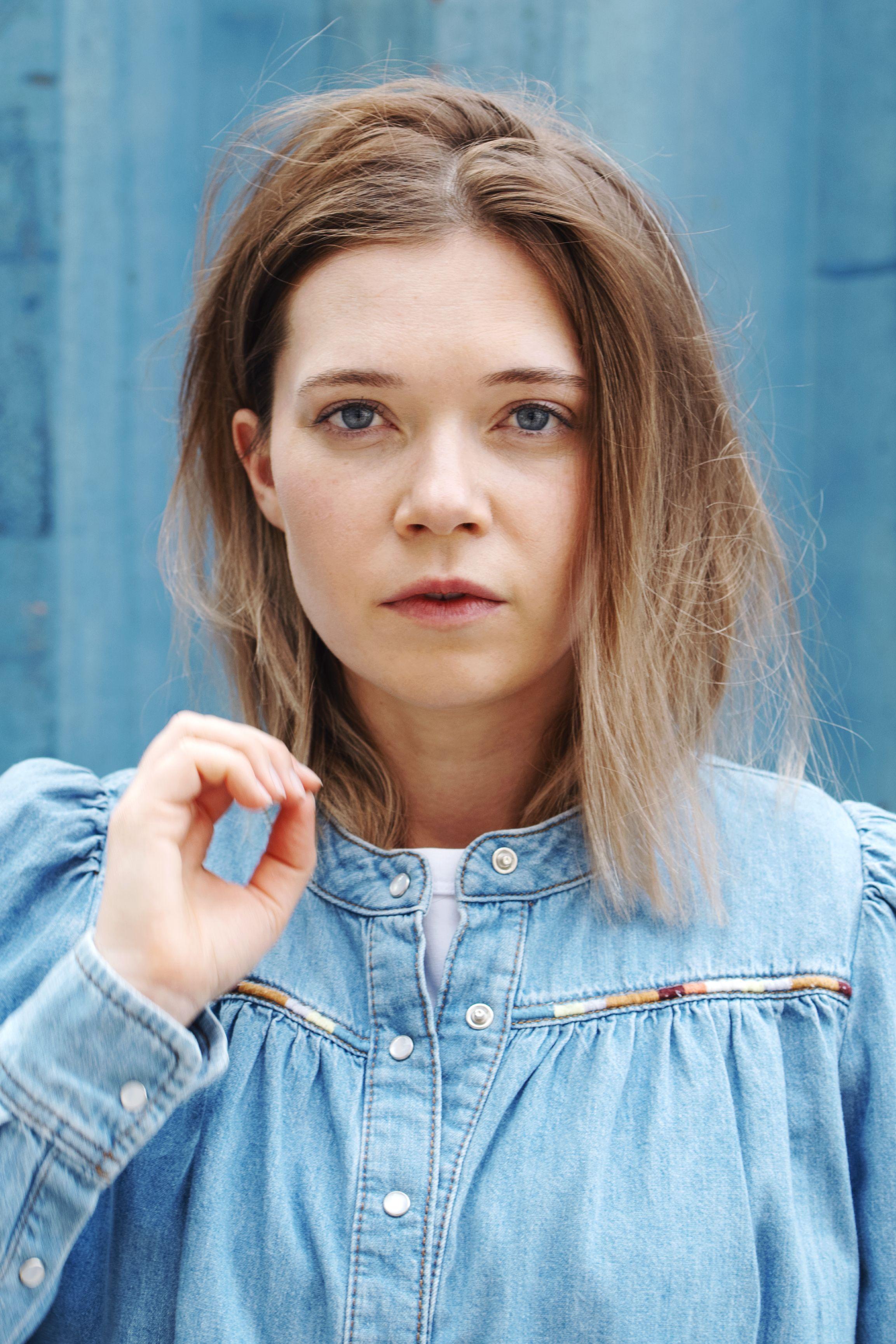 Photo of Farina Flebbe by Jeanne Degraa 