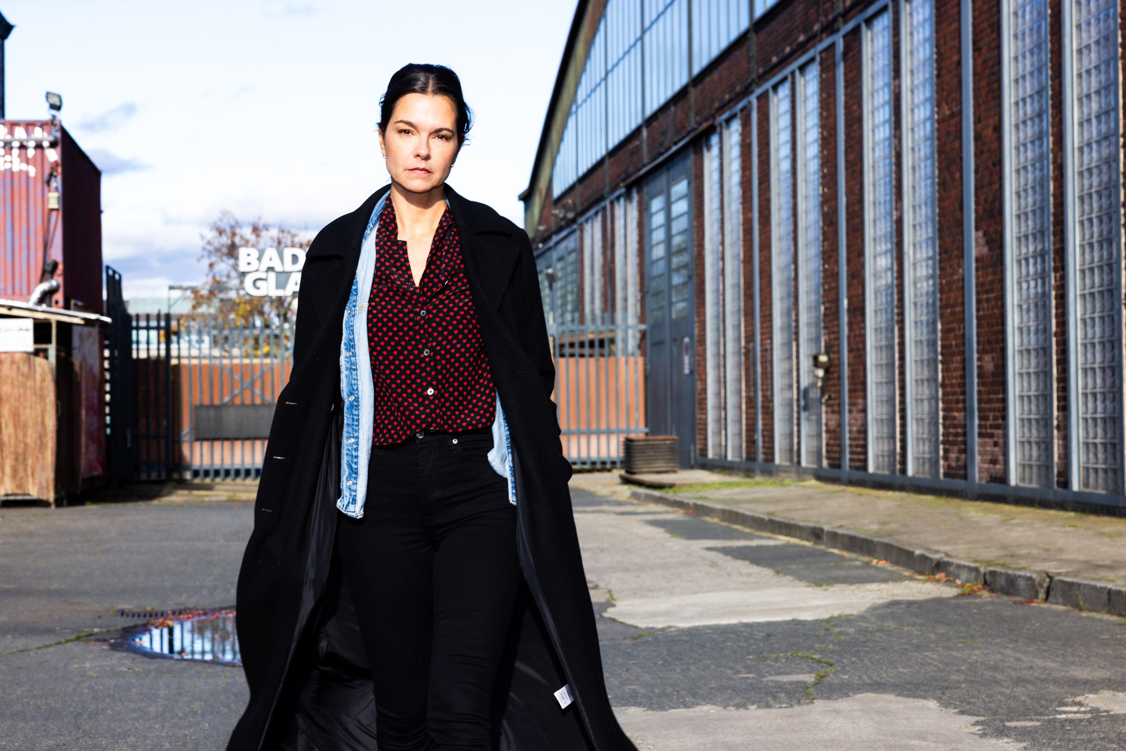 Photo of Susan Hoecke by Clemens Porikys